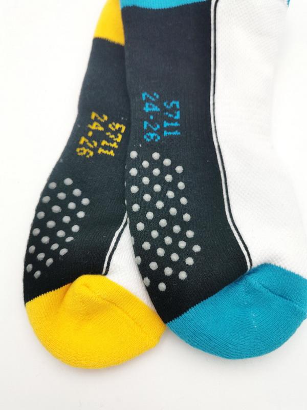 5711 三跟船形止滑氣墊單車運動襪