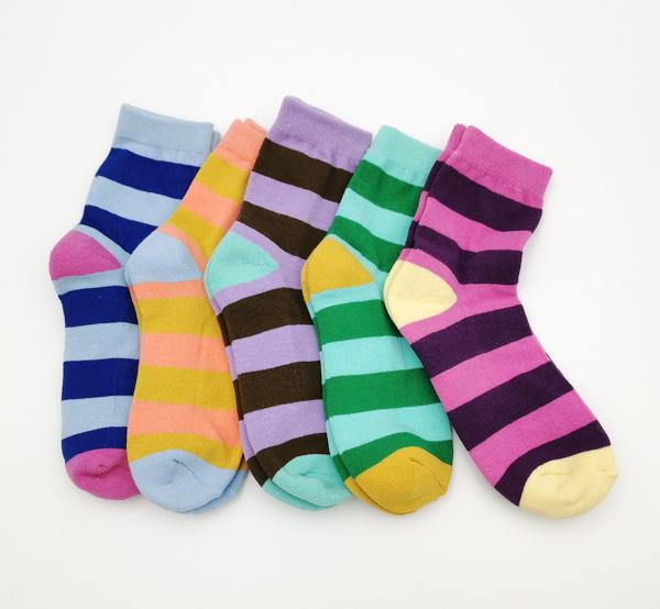 C1029 fun color 寬條紋造型長襪